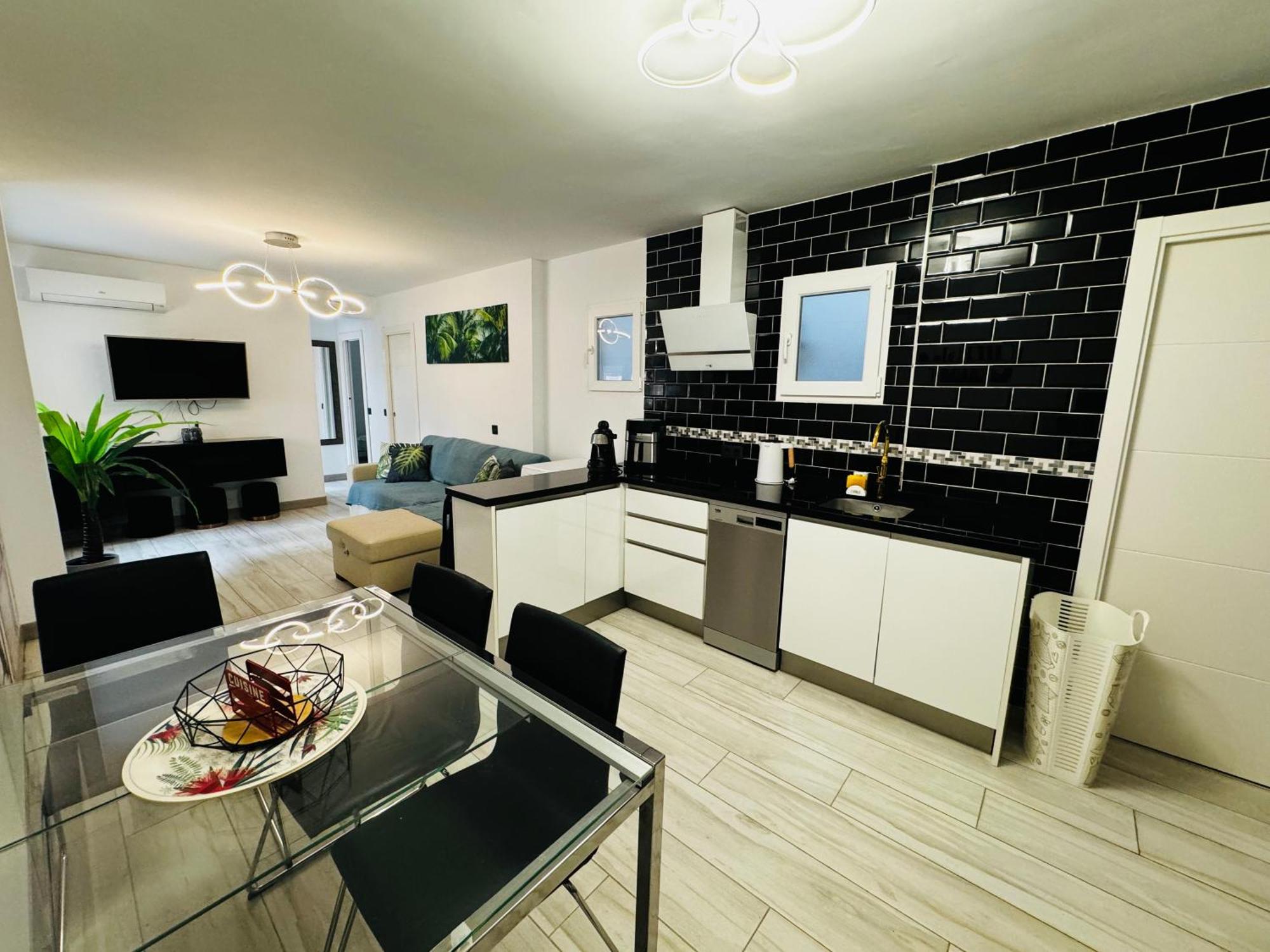 Apartamento Fabrynne Beach Malaga Exterior photo